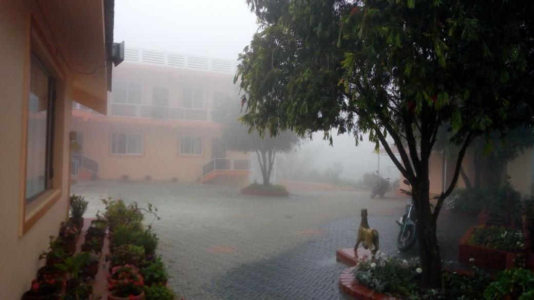 Magic Mist Resort Udagamandalam Exterior photo